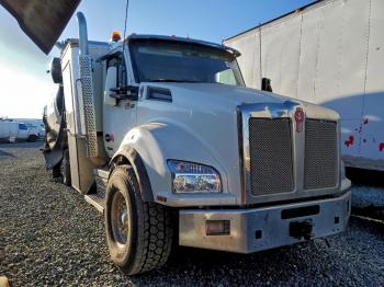  Salvage Kenworth Constructi