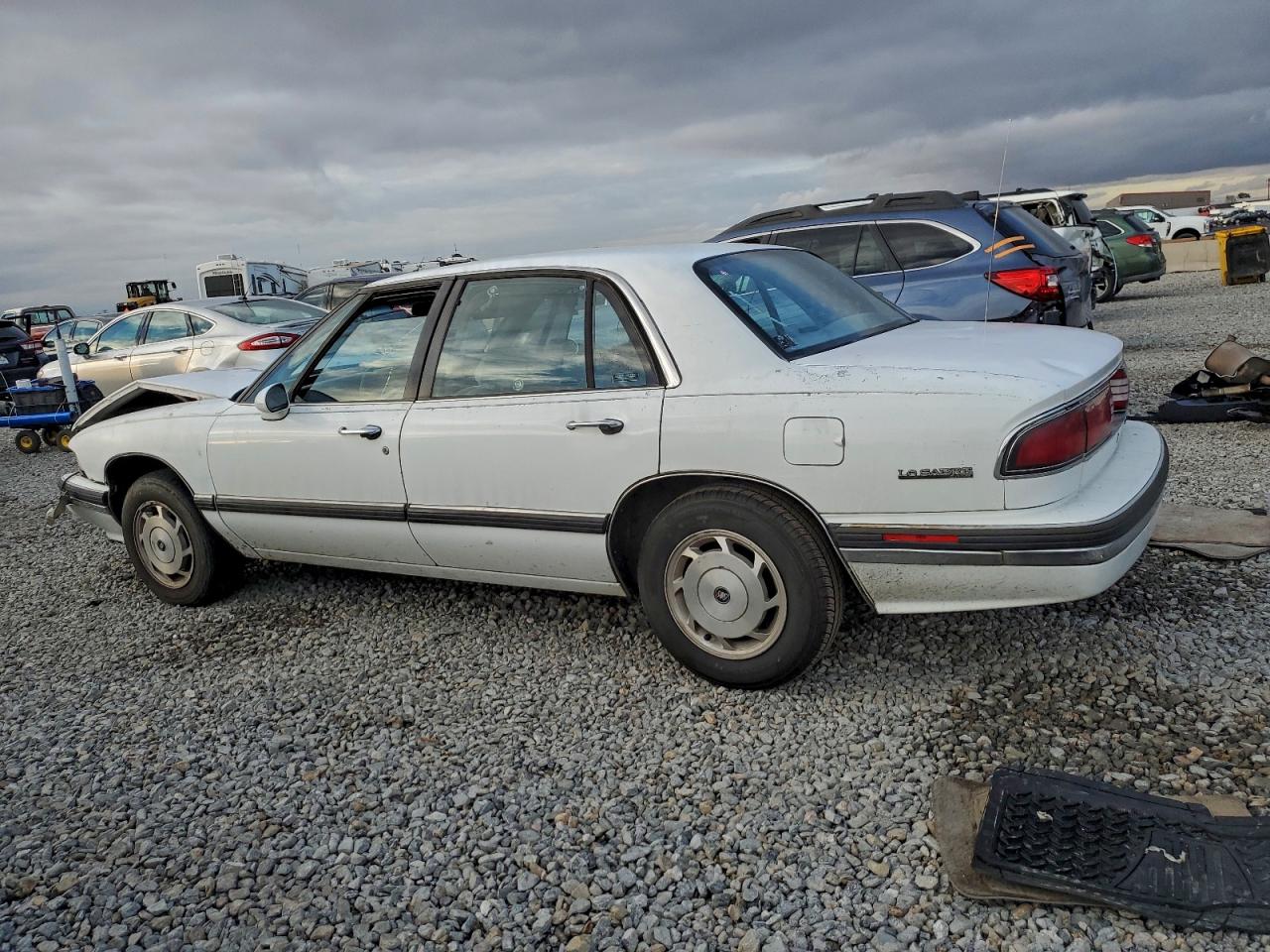 Buick LeSabre Custom Image 3