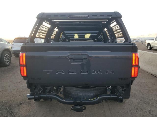 Toyota Tacoma Double Cab Image 4