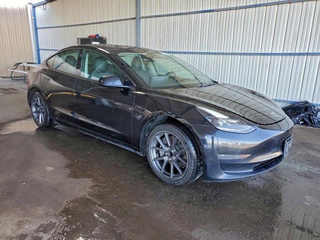 Tesla Model 3 Image 10