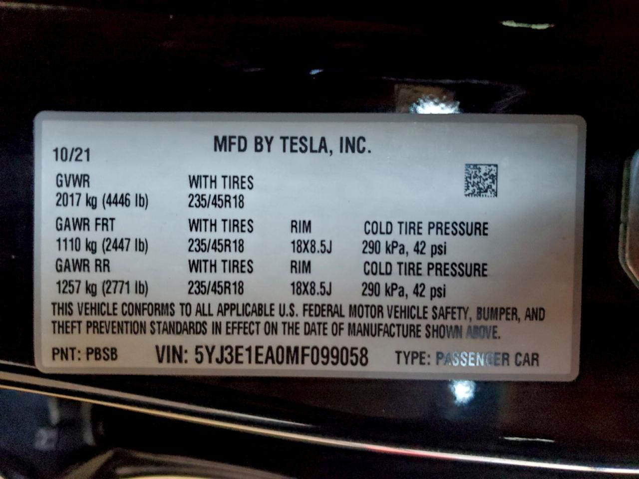 Tesla Model 3 Image 8