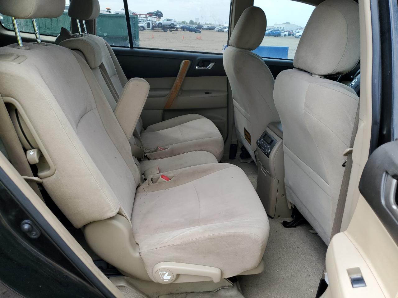 Toyota Highlander Hybrid Image 8