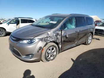  Salvage Chrysler Pacifica