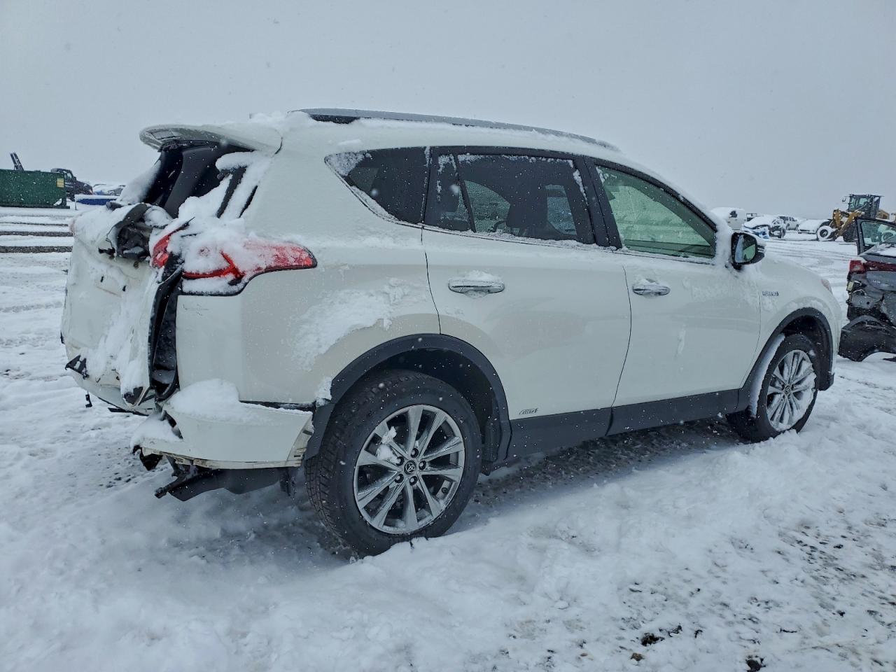 Toyota RAV4 Limited Image 3