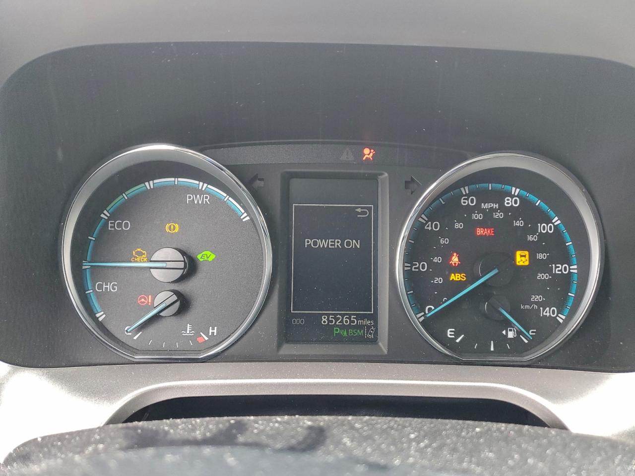 Toyota RAV4 Limited Image 10