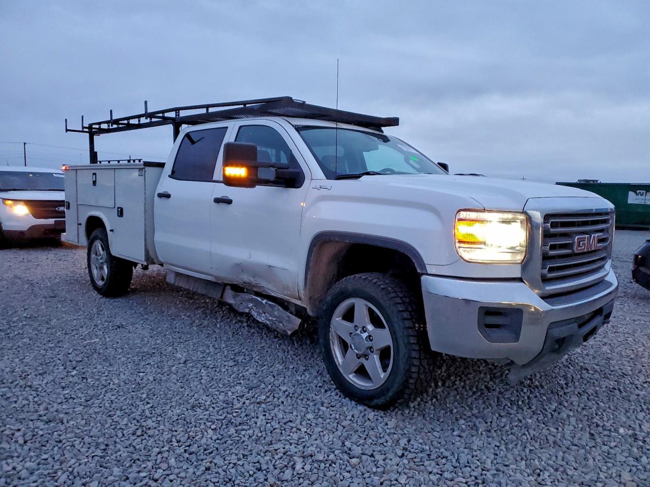 GMC Sierra K3500 Image 3