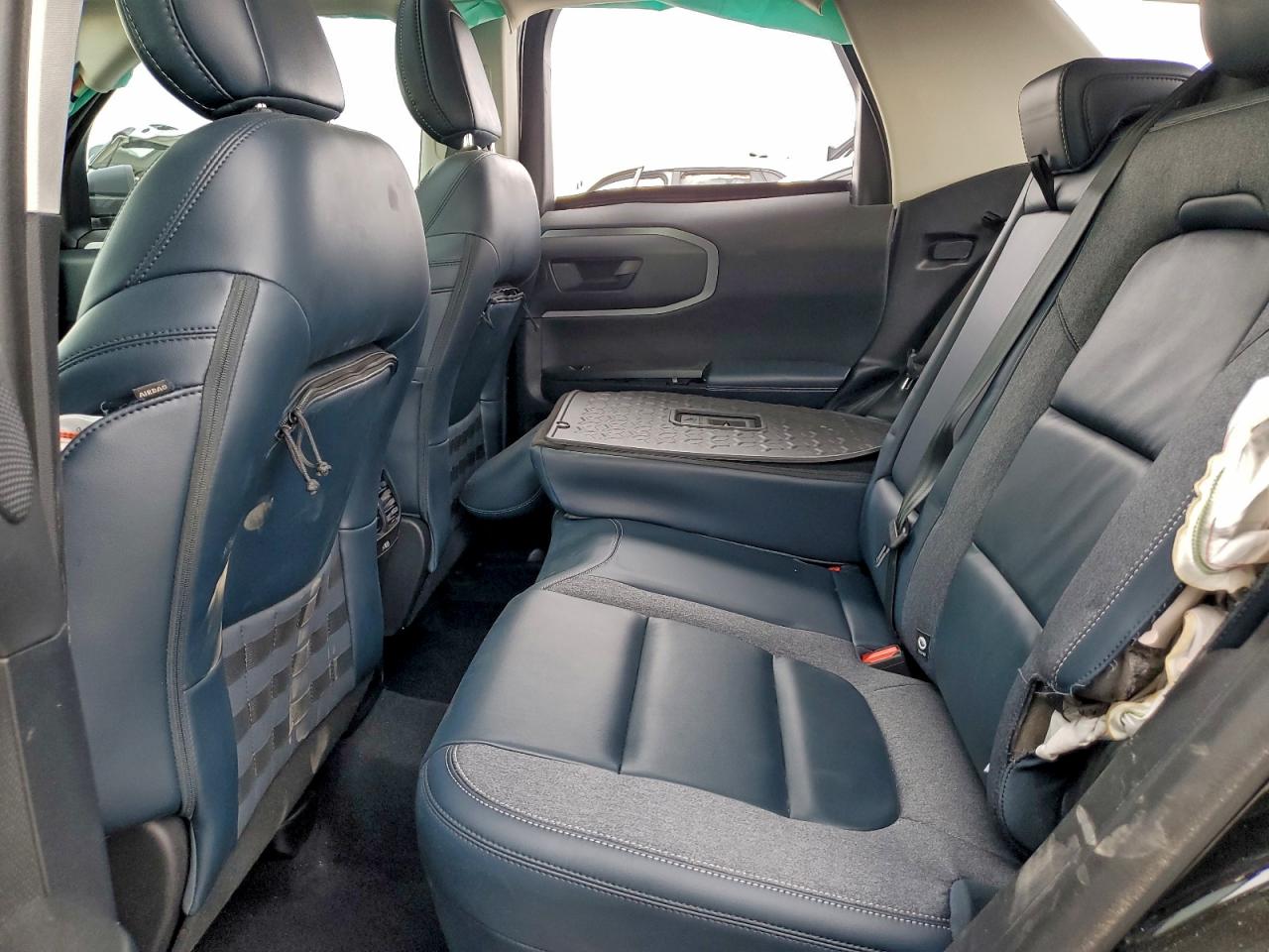 Ford Bronco Outer Banks Image 9