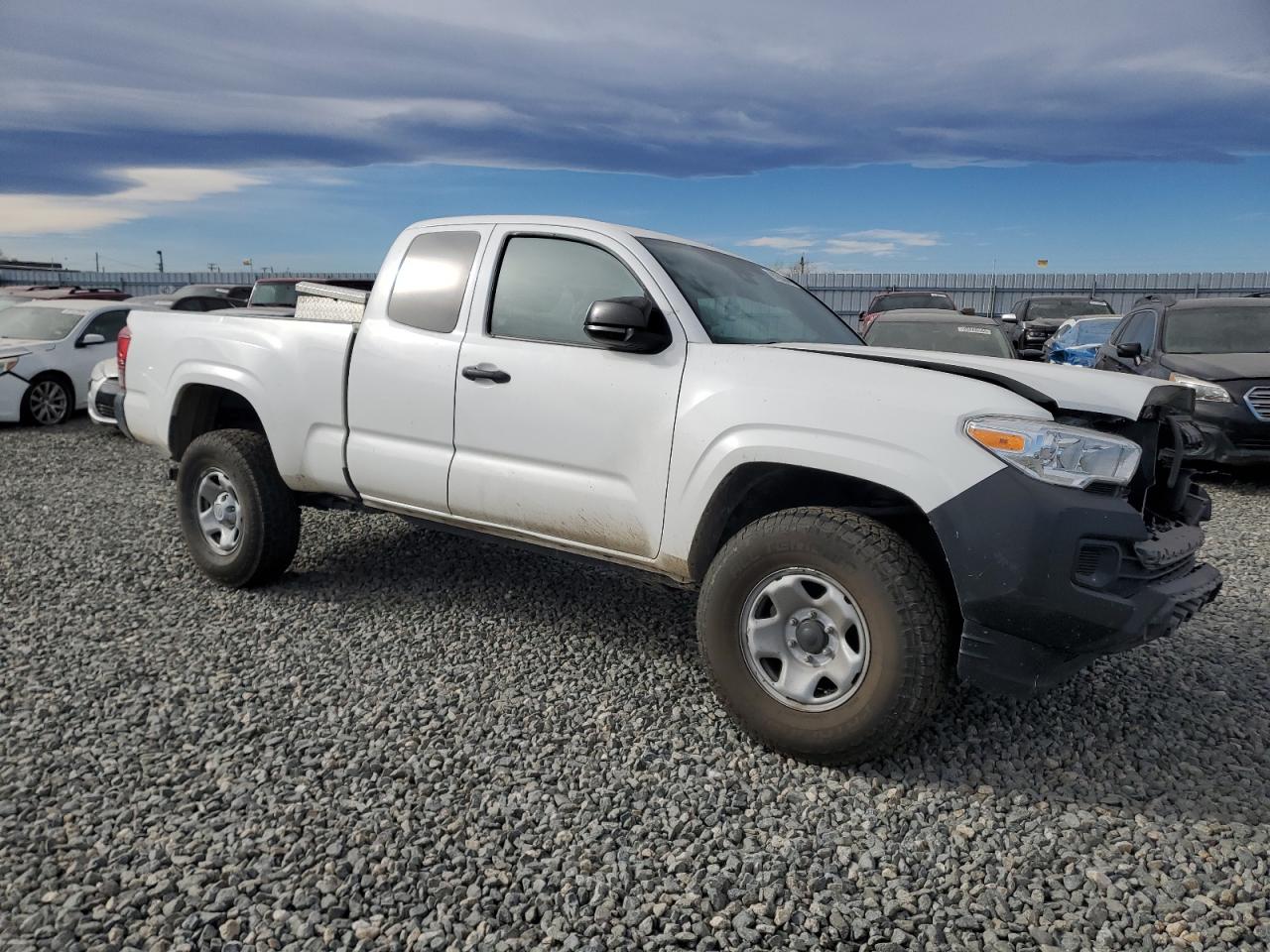 Toyota Tacoma Access Cab Image 6