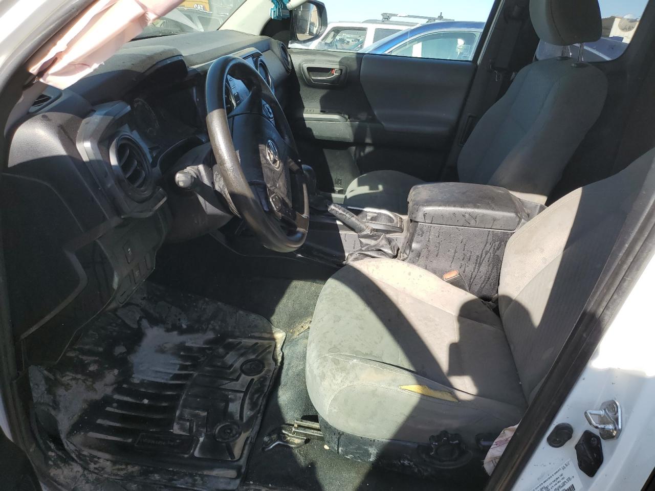 Toyota Tacoma Access Cab Image 7