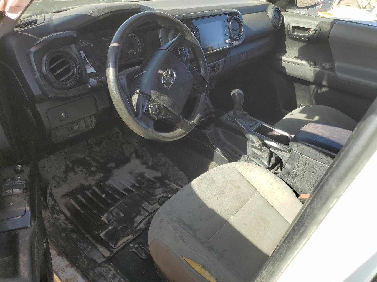 Toyota Tacoma Access Cab Image 4