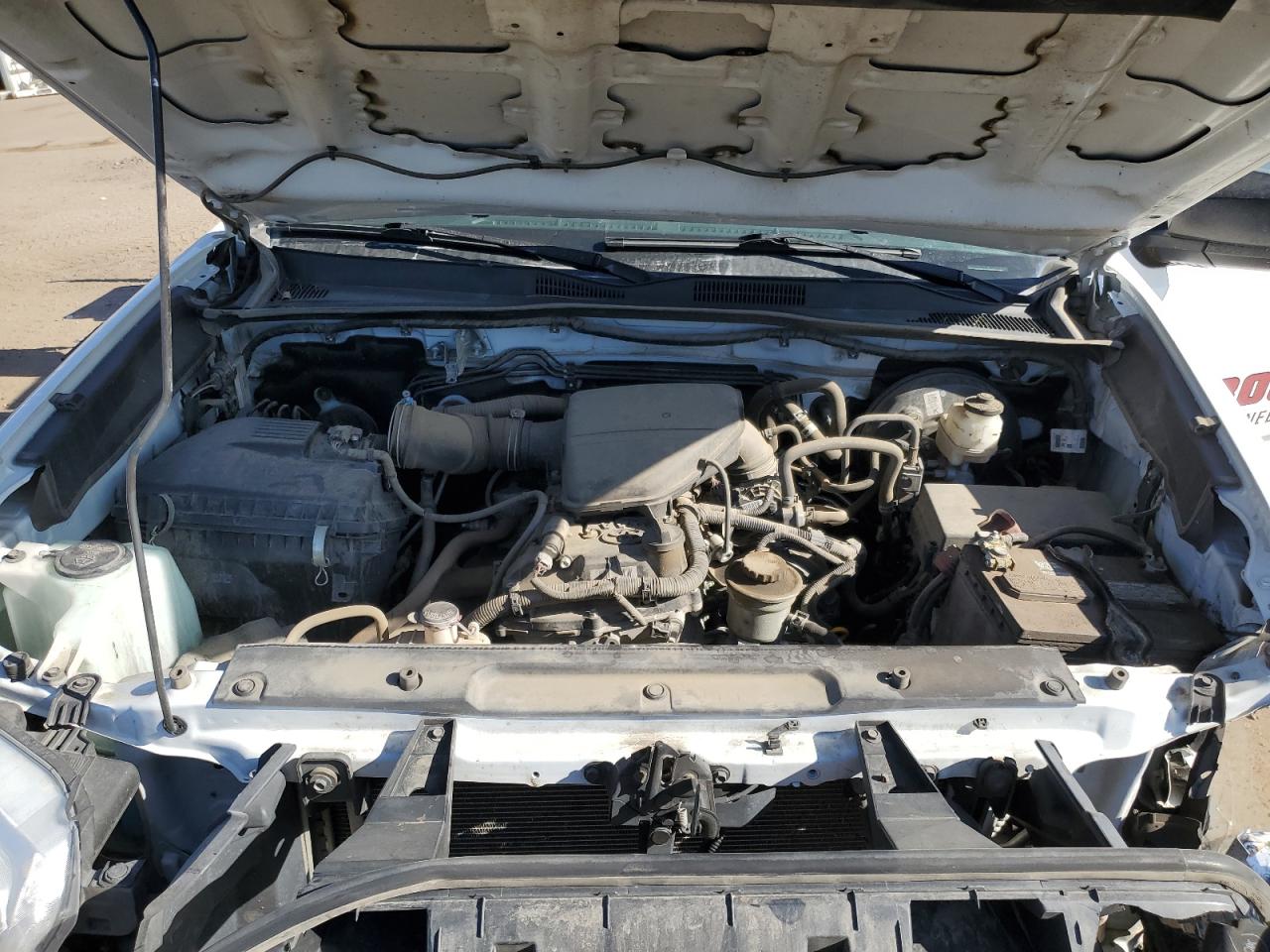 Toyota Tacoma Access Cab Image 11