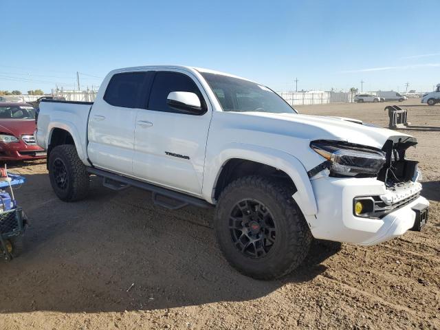 Toyota Tacoma Double Cab Image 5
