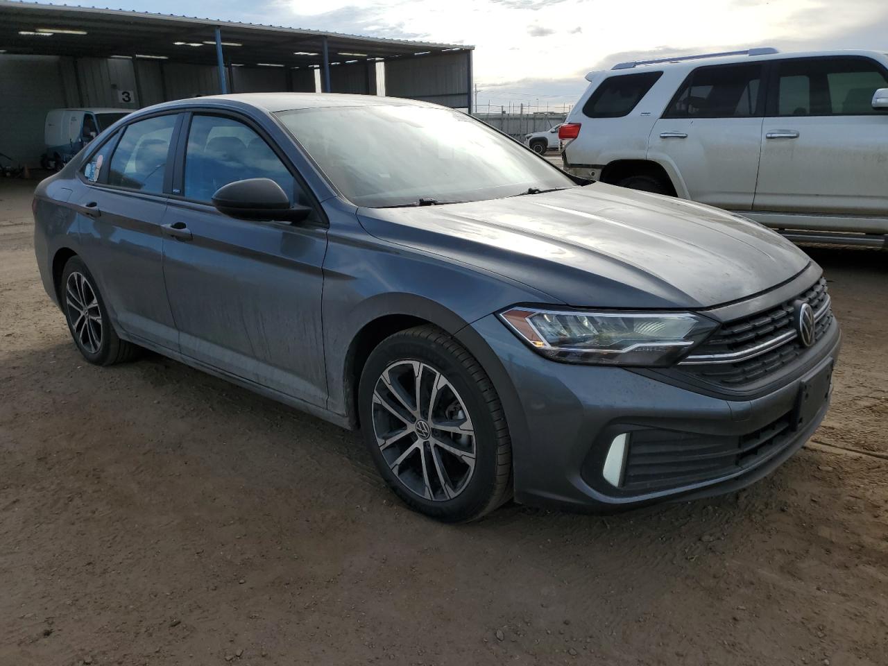 Volkswagen Jetta Sport Image 4