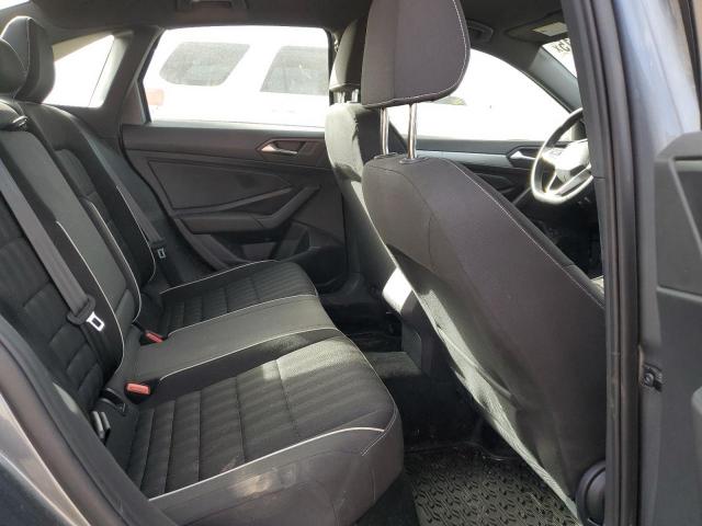 Volkswagen Jetta Sport Image 9