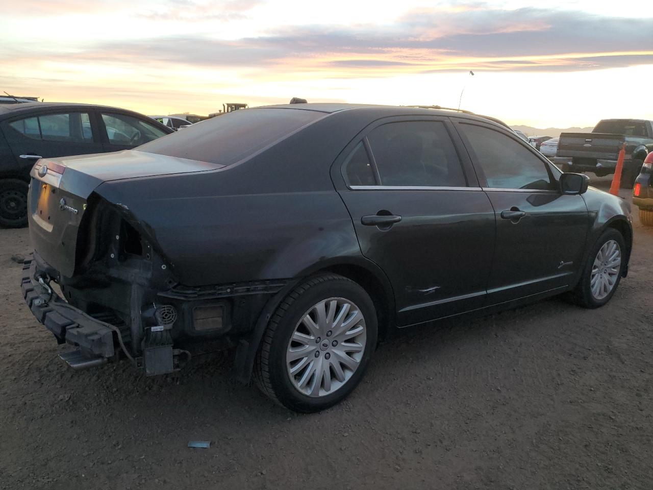 Ford Fusion Hybrid Image 6