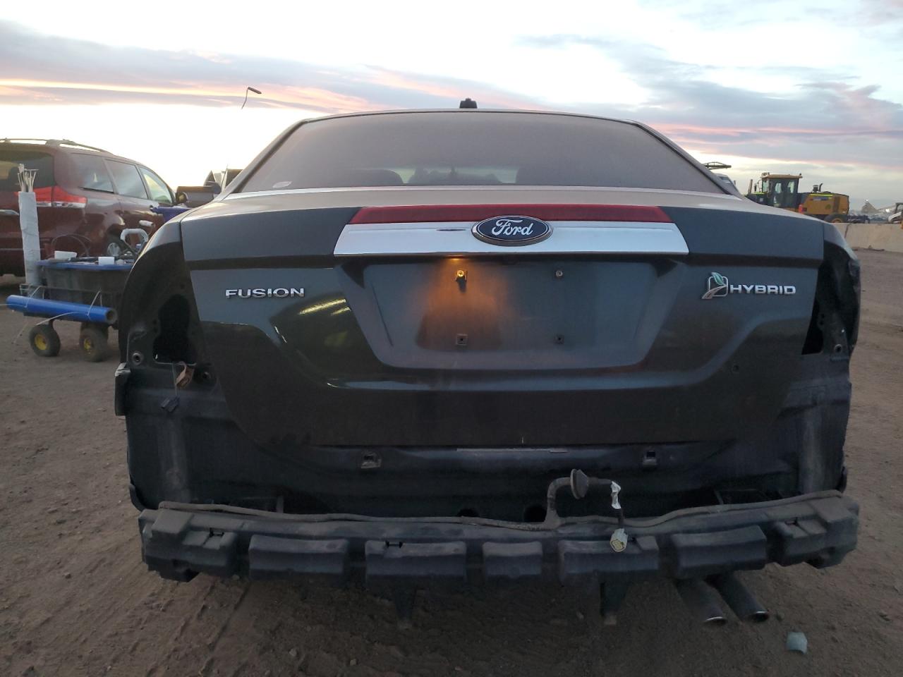 Ford Fusion Hybrid Image 8