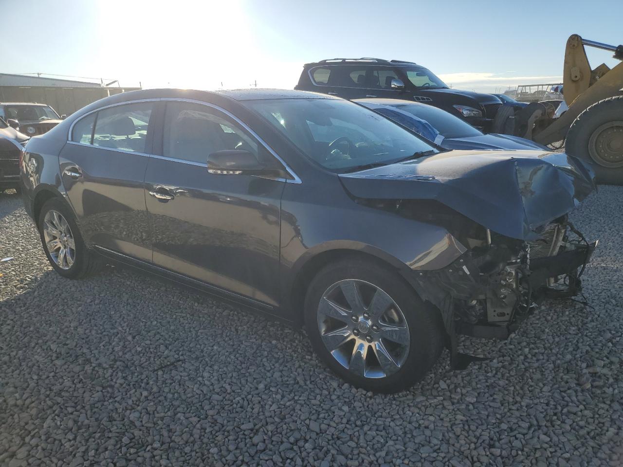 Buick LaCrosse Image 2