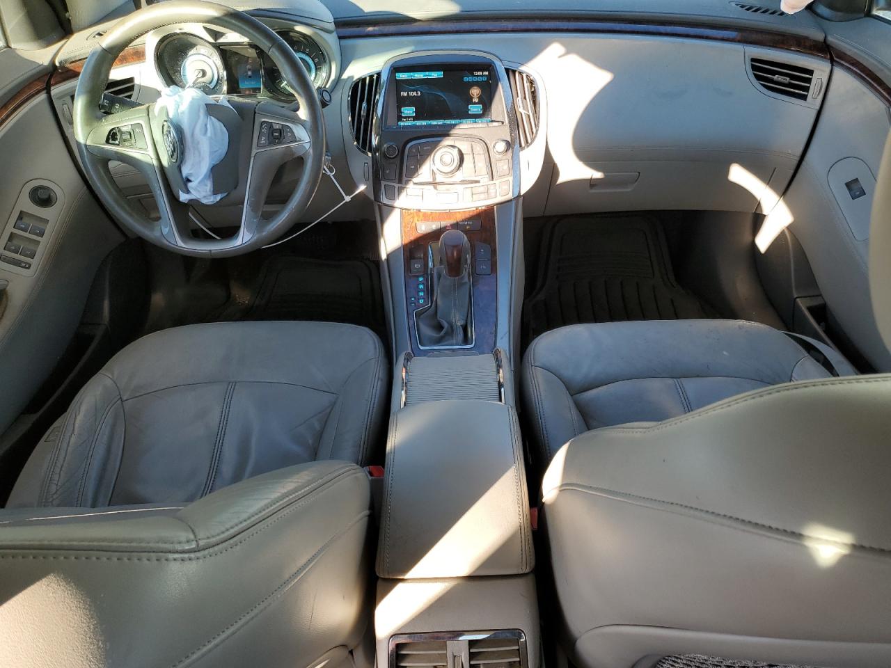 Buick LaCrosse Image 11