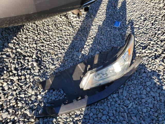 Buick LaCrosse Image 13