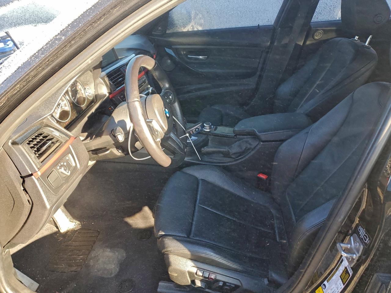 BMW 3 Series Xi Image 8