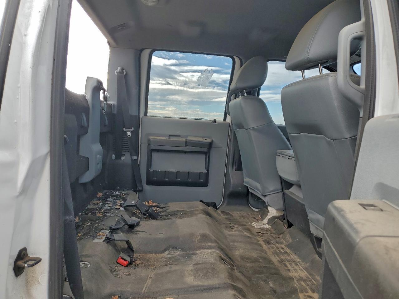 Ford F-350 Super Duty Image 8