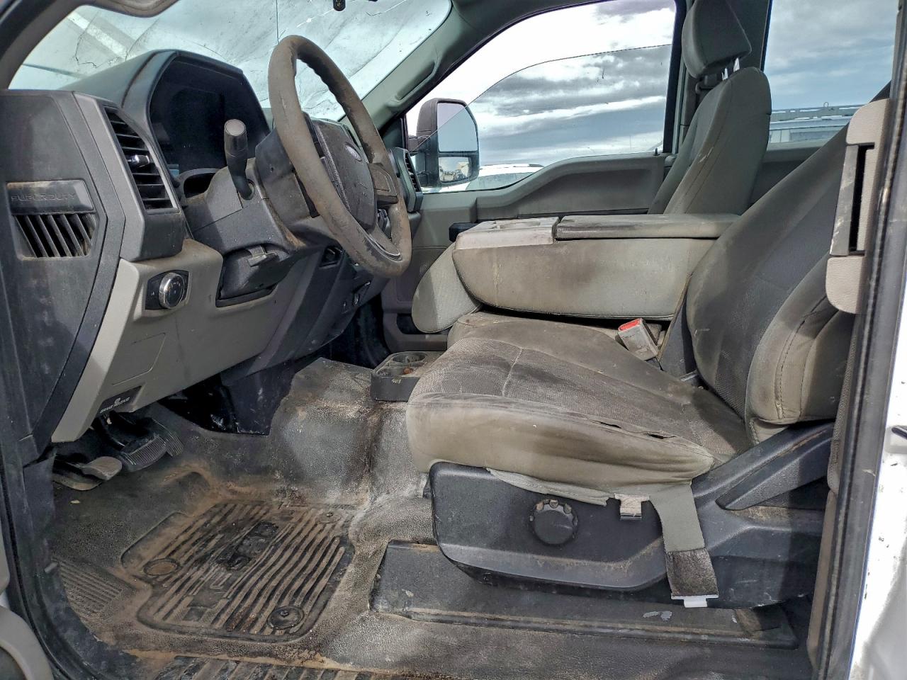 Ford F-250 Super Duty Image 5