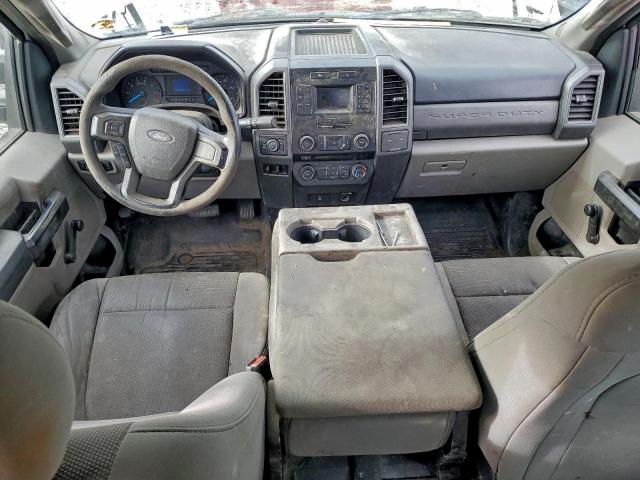 Ford F-250 Super Duty Image 6