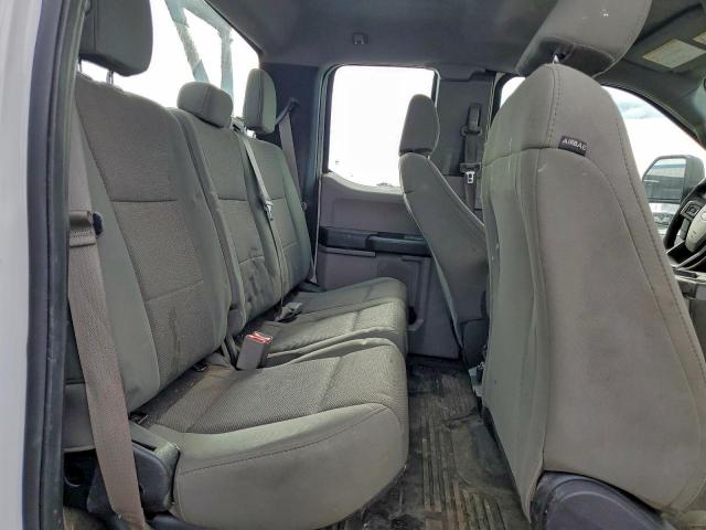 Ford F-250 Super Duty Image 12