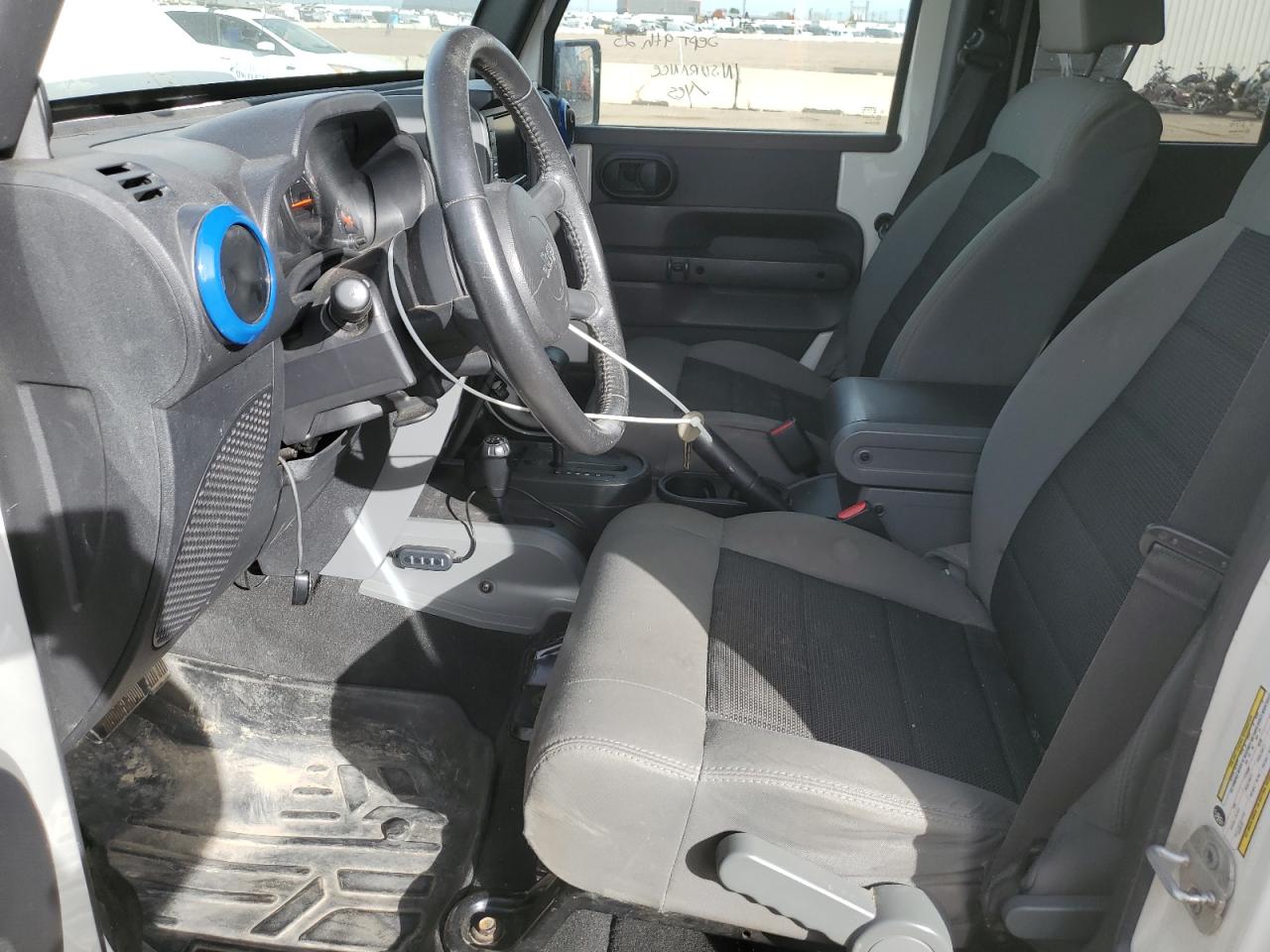 Jeep Wrangler X Image 6