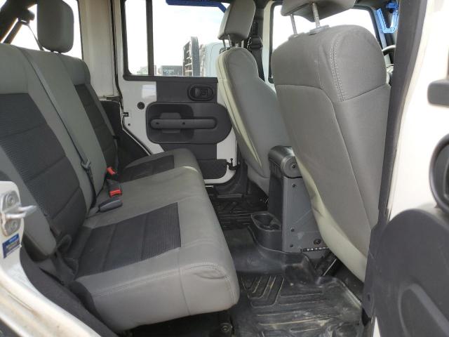 Jeep Wrangler X Image 12