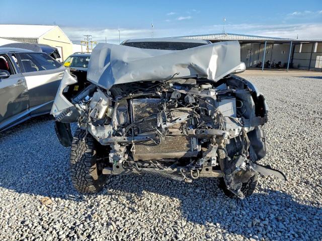 Toyota Tacoma Double Cab Image 9