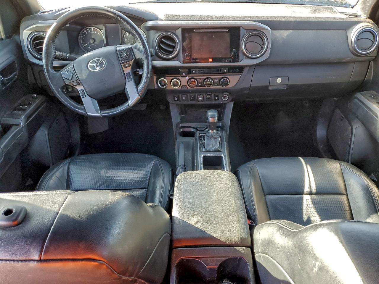 Toyota Tacoma Double Cab Image 7