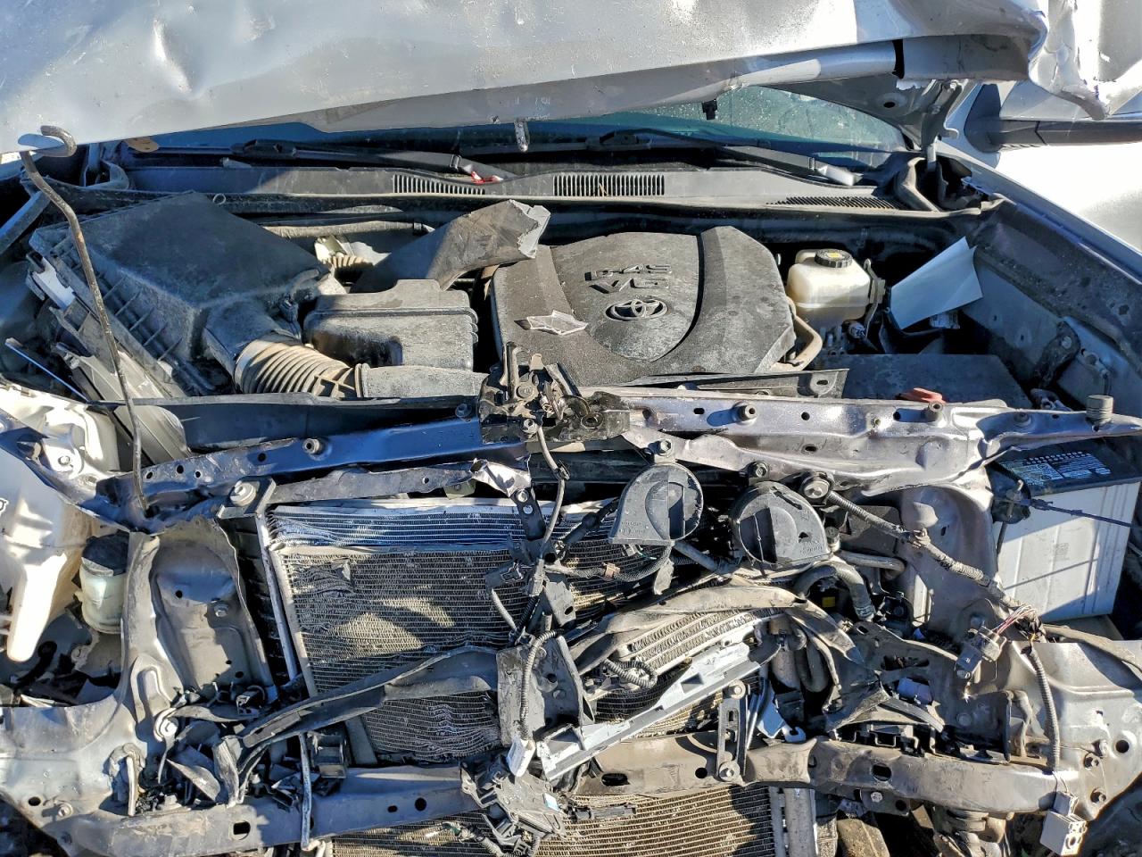 Toyota Tacoma Double Cab Image 12