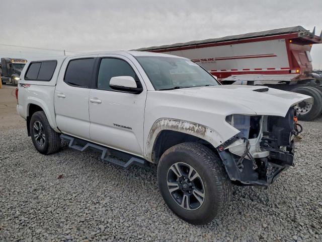 Toyota Tacoma Double Cab Image 2