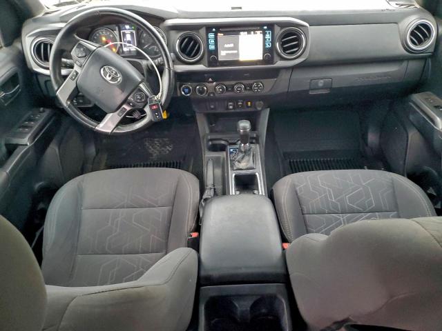 Toyota Tacoma Double Cab Image 8