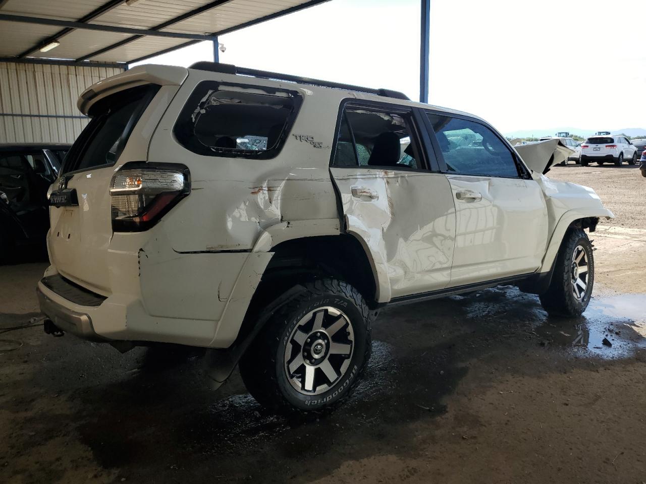 Toyota 4Runner Sr5 Premium Image 3
