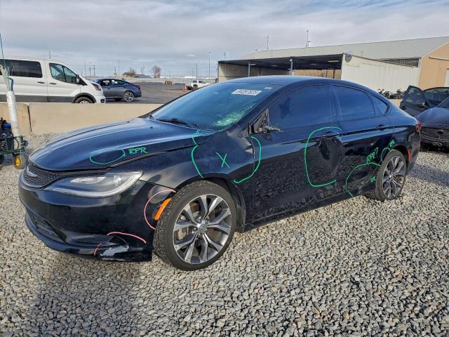  Salvage Chrysler 200