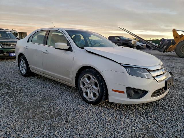 Ford Fusion Se Image 4
