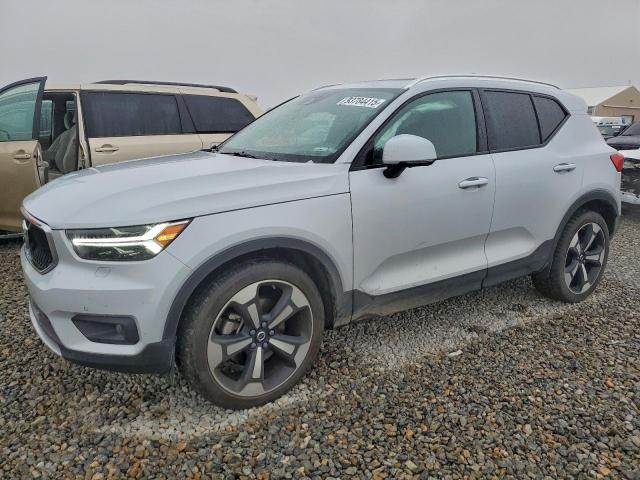  Salvage Volvo XC40