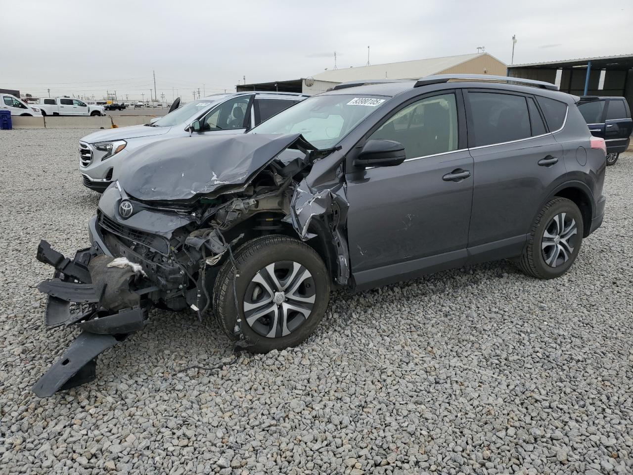 Toyota RAV4 Le Image 1