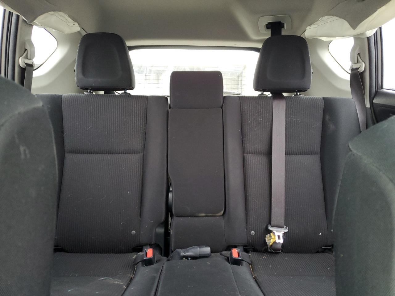 Toyota RAV4 Le Image 7