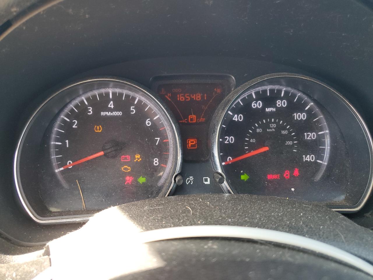 Nissan Versa S Image 8