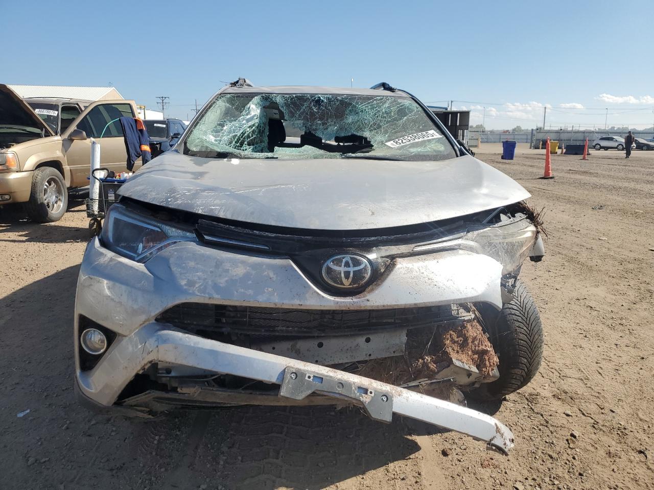 Toyota RAV4 Adventure Image 2