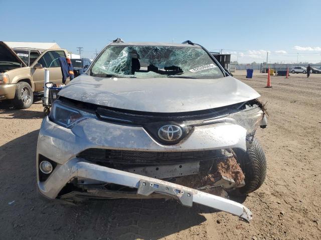 Toyota RAV4 Adventure Image 2