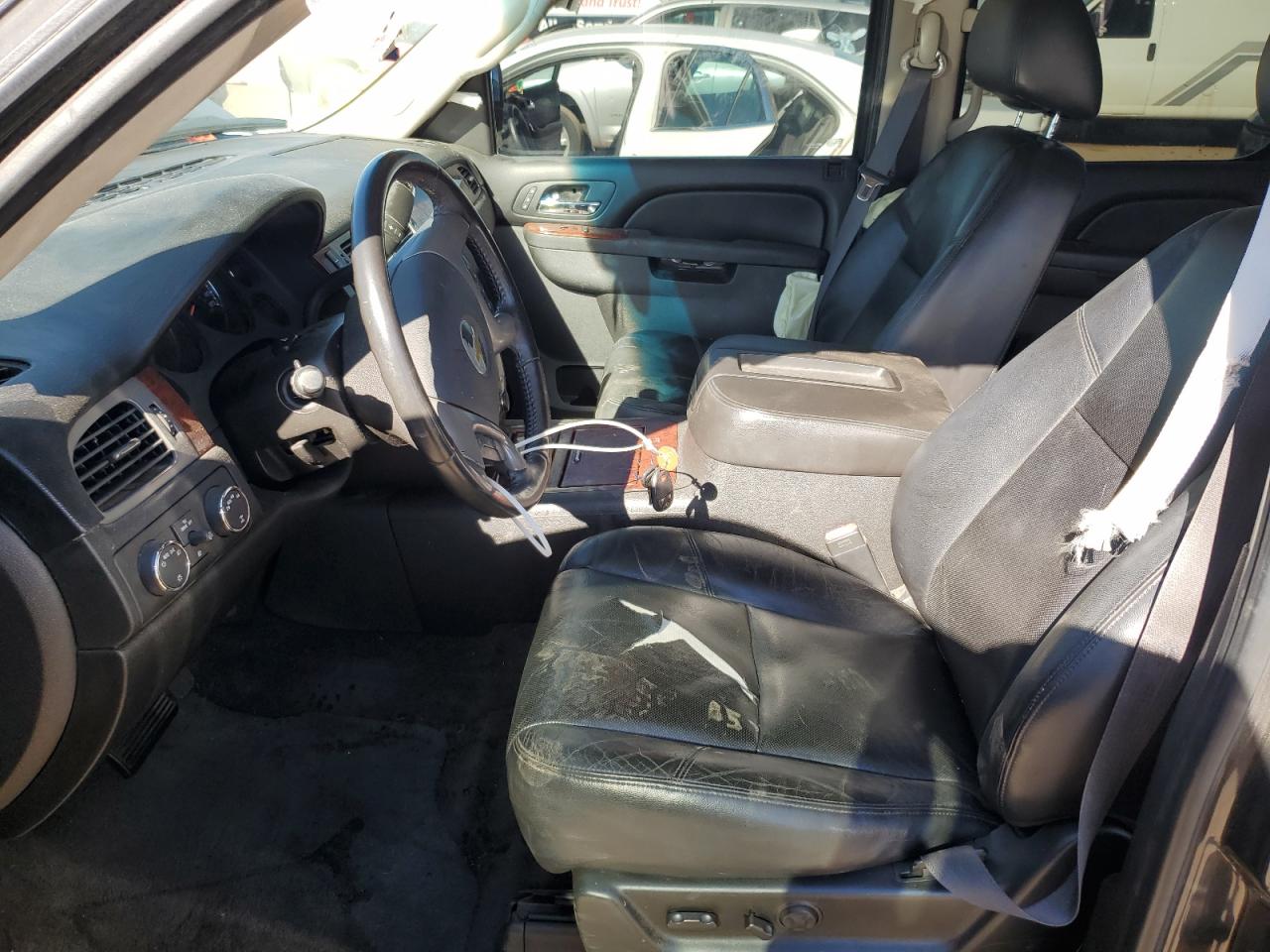 Chevrolet Avalanche Ltz Image 12