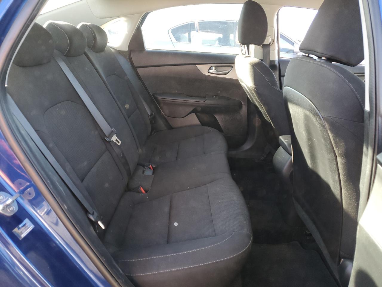 Kia Forte Fe Image 2