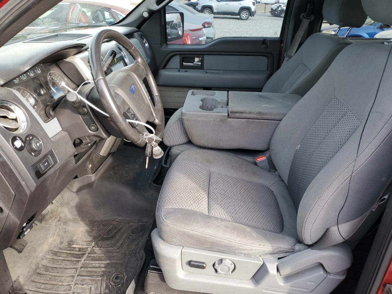 Ford F-150 Supercrew Image 12