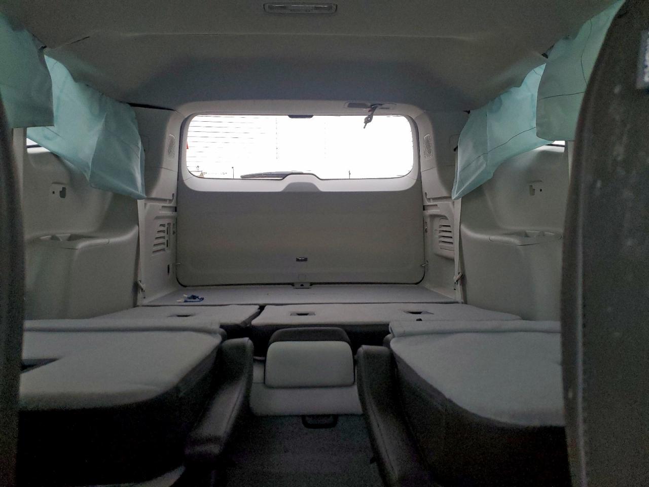 GMC Acadia Denali Image 13