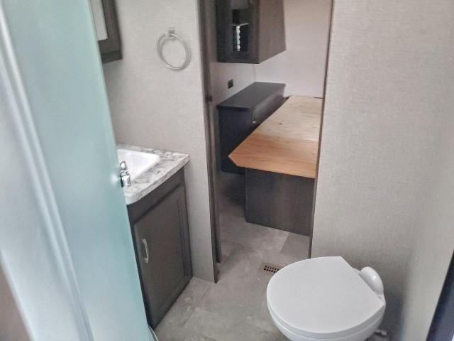 Jay Jay Flight Image 5