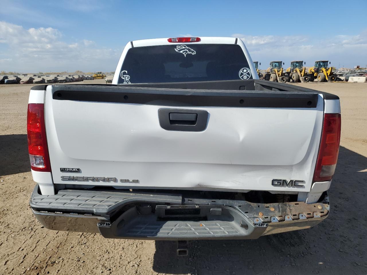 GMC Sierra K1500 Sle Image 4